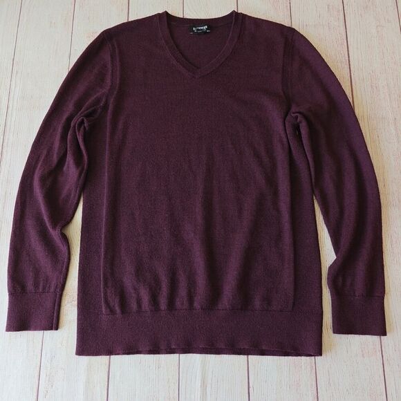 Express merino wool blend V-neck sweater sz M - Picture 1 of 6